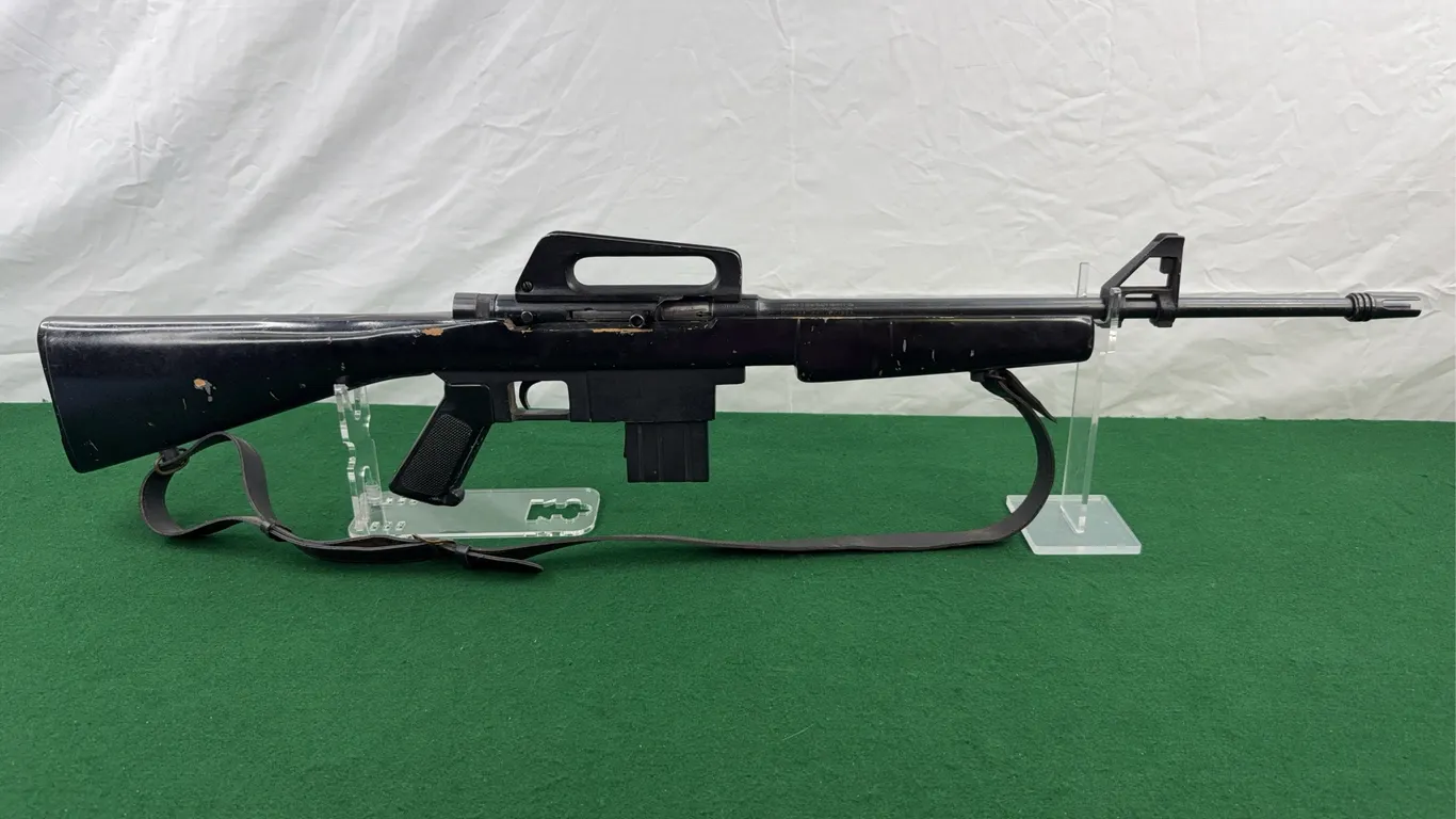 Kassnar Imports Model 16 .22 LR Semi Auto Rifle, 17 1/2” Barrel, Serial #A088885