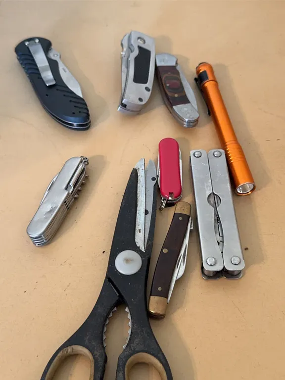 Streamlight Stylus Pro Penlight Folding Knives Shears Multitool Lot