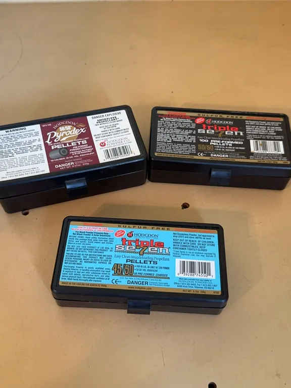 Hodgdon Muzzleloading Propellant Pellets Pyrodex and Triple Seven Lot