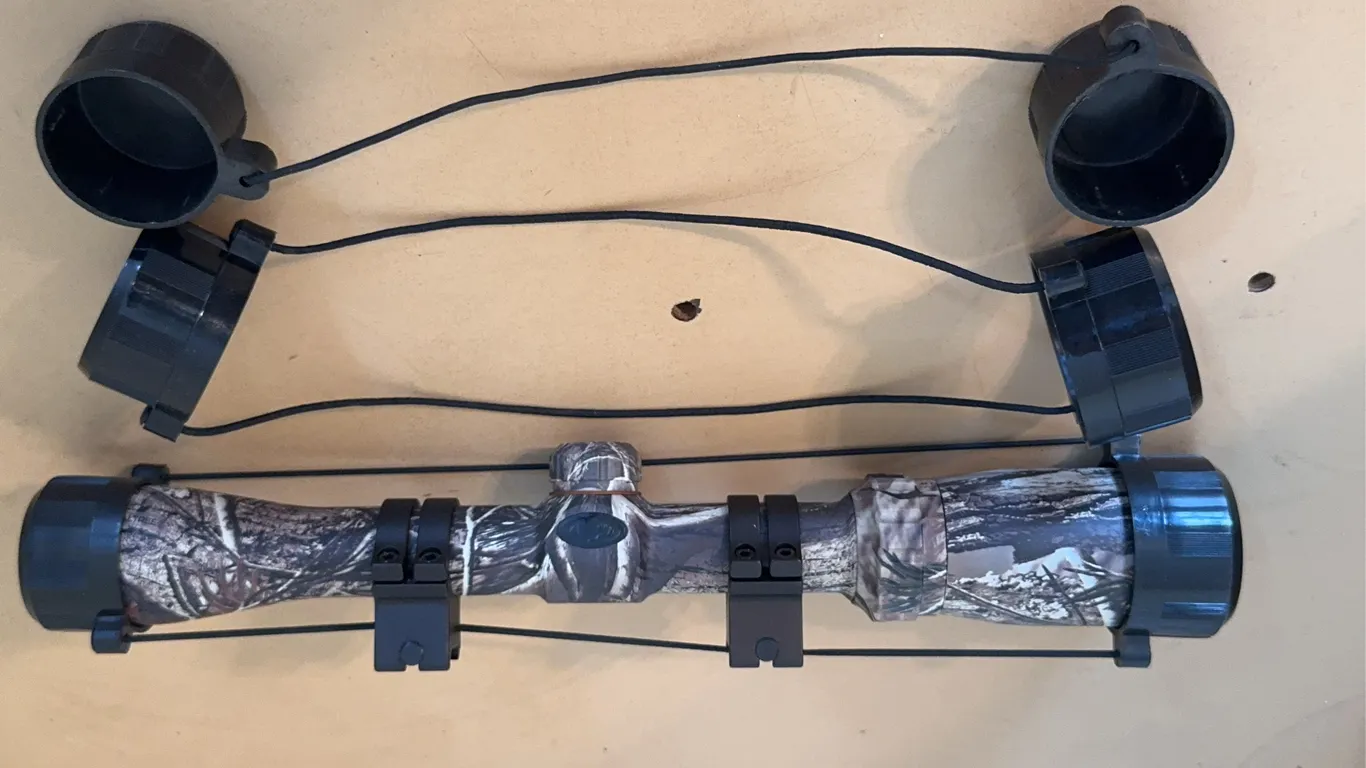 Camouflage Rifle Scope With Mounting Rings And Lens Covers