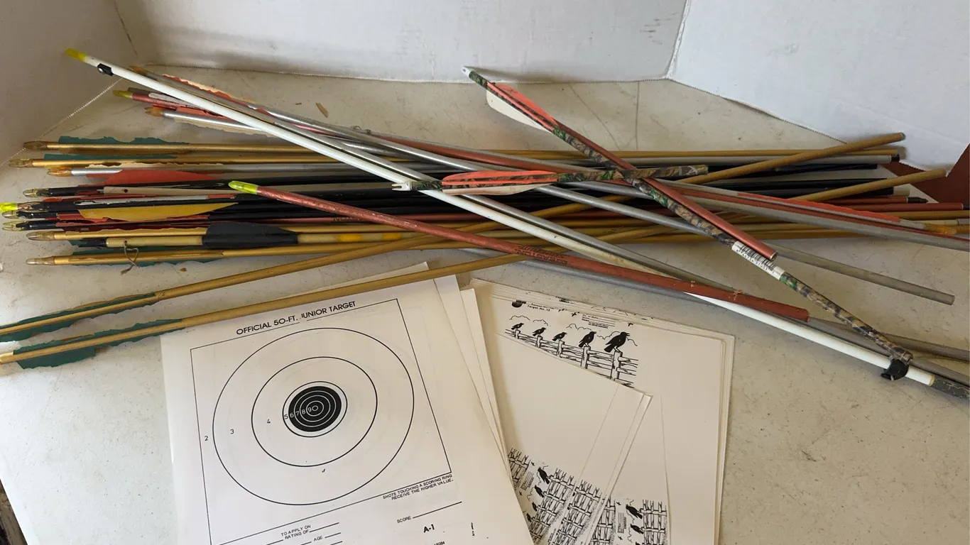 Archery Arrows Assortment Easton Superlite Shafts Paper Targets Kmart Sears