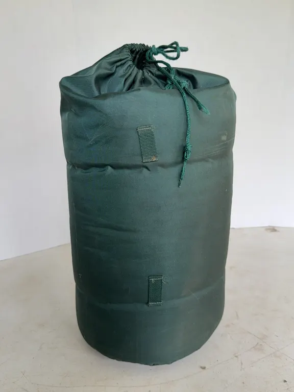 Outdoor Camping Sleeping Bag with Green Nylon Stuff Sack