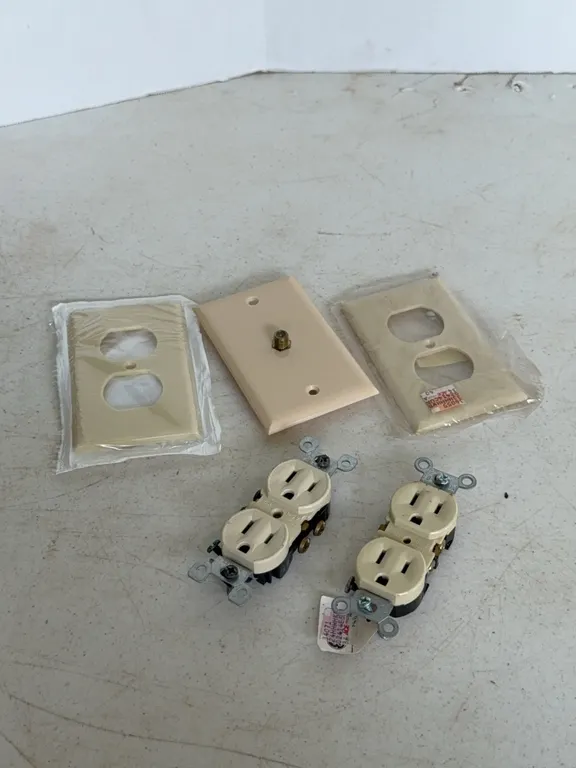 Leviton Duplex Electrical Outlets and Wall Plates Lot