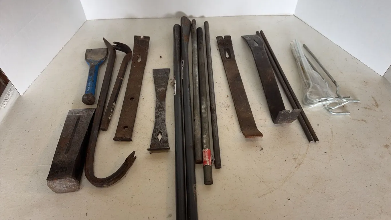 Assorted Heavy Duty Hand Tools Pry Bars Splitting Wedge Chisel
