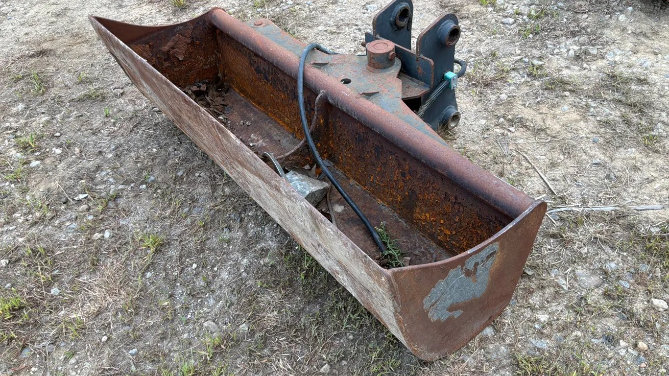HYDRAULIC BUCKET