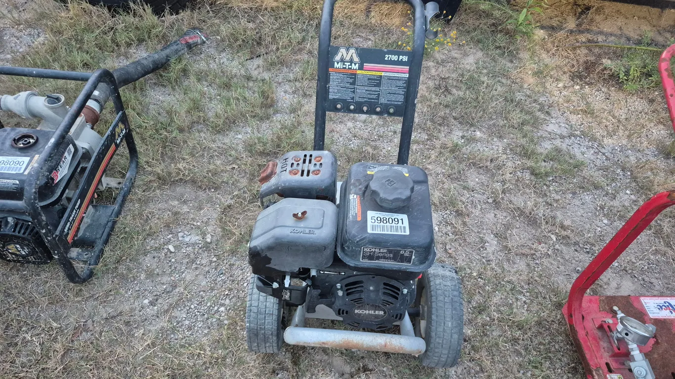QTY OF 8 INOP PRESSURE WASHERS