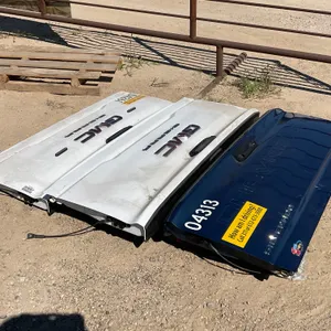 (2) GMC SIERRA AND (1) CHEVROLET SILVERADO TAILGATES