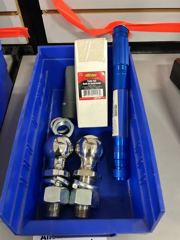 NEW/UNUSED 3 - 2" TRAILER BALLS & 2 - FLASHLIGHTS