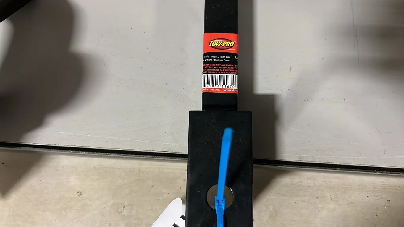NEW/UNUSED 1 1/4" ON SINGLE TONGUED HITCH ON SHAFT