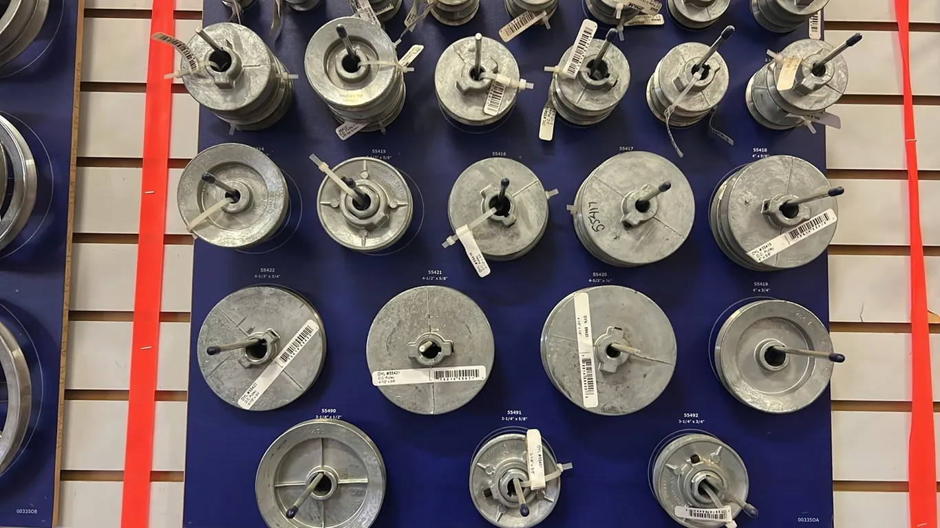 NEW/UNUSED DYNALINE DISPLAY RACK DIE CAST ALUMINUM PULLEYS