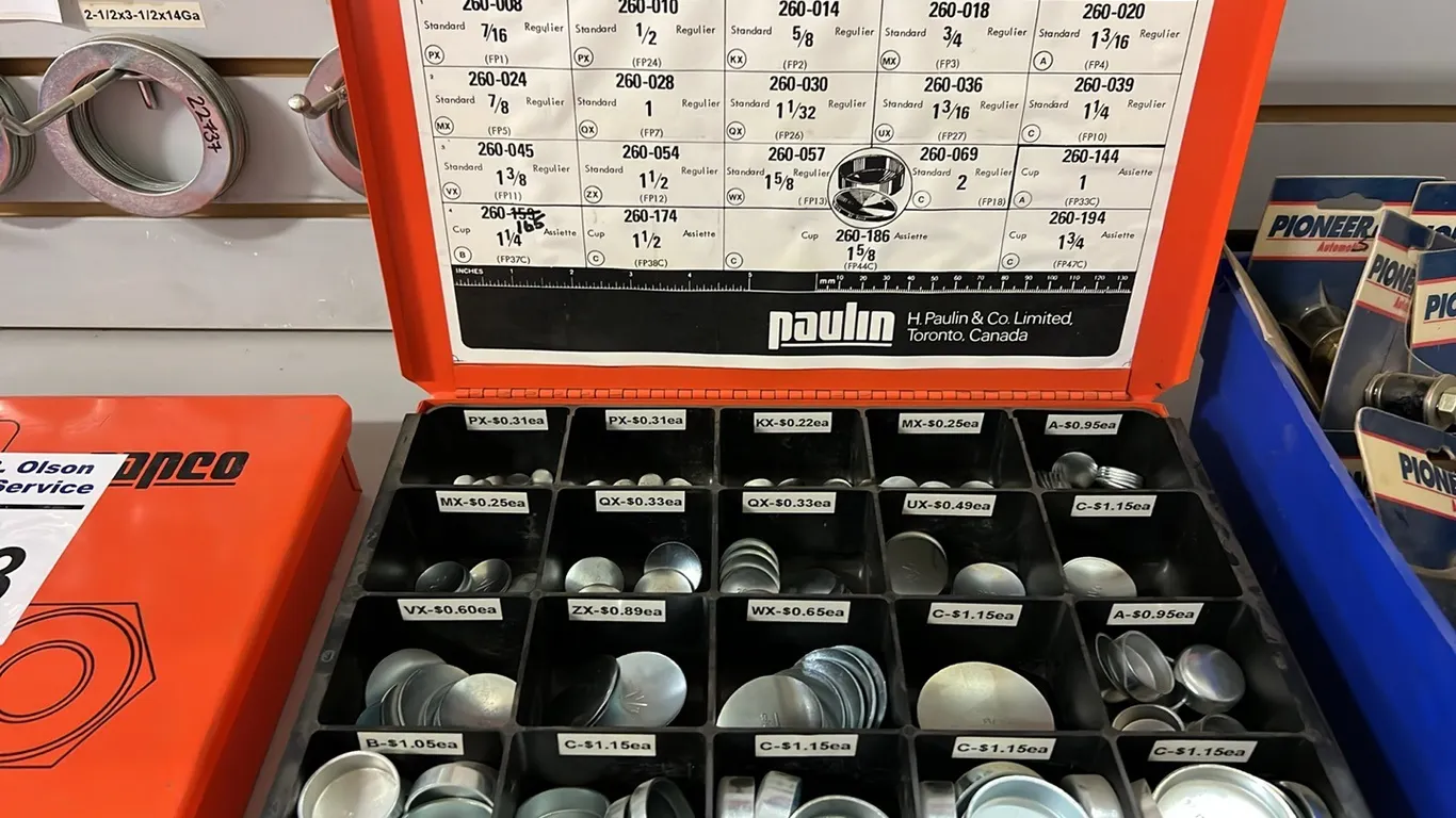 NEW/UNUSED STEEL CASE w/ ASSORT EXPANSION PLUGS