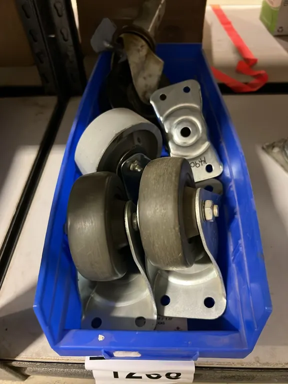 NEW/UNUSED BOX OF ASSORT 4" CASTORS