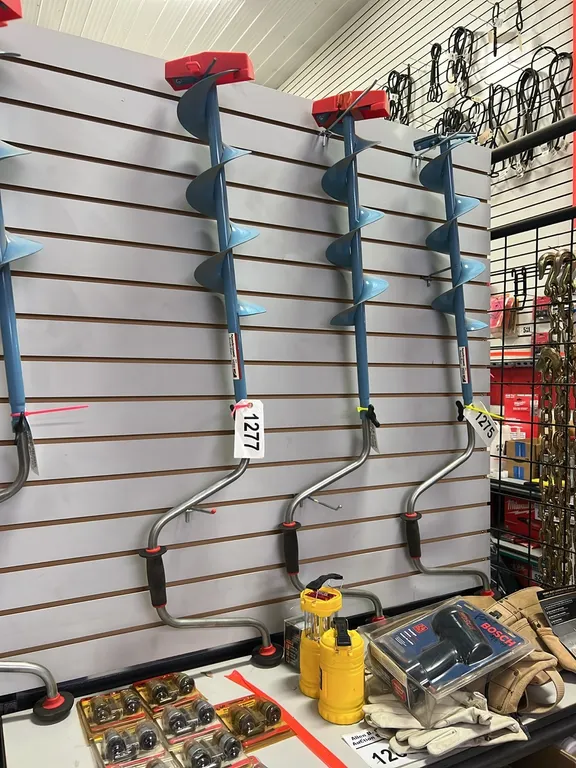 NEW/UNUSED 6" NORMARK ICE AUGER w/ ADJ HANDLE