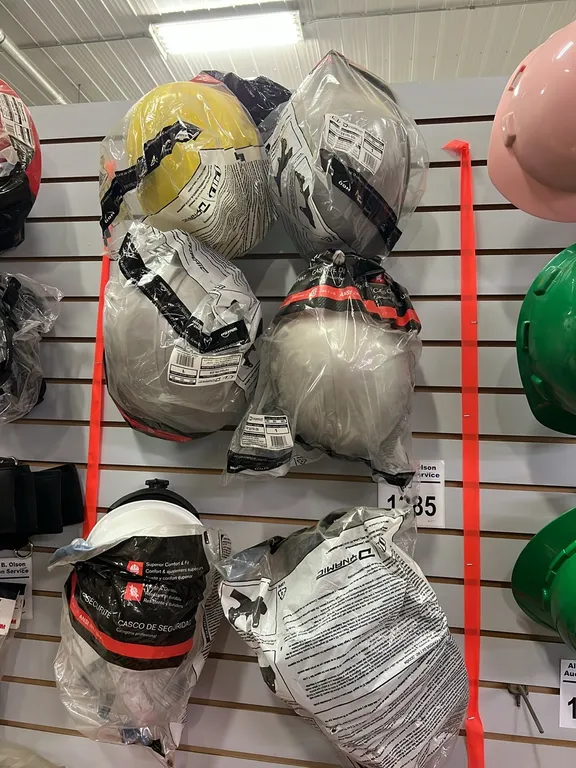 6 - NEW/UNUSED PLASTIC HARD HATS