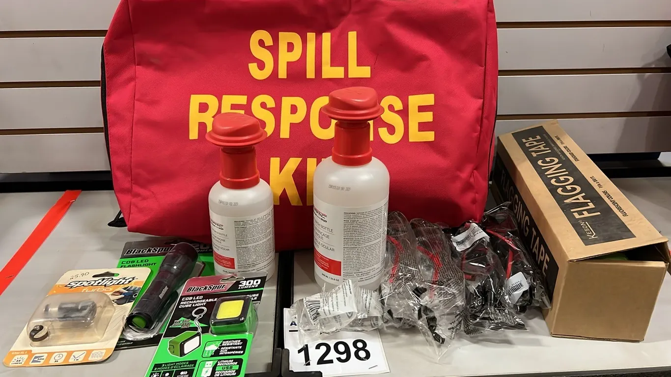 NEW/UNUSED SPILL RESPONSE KIT