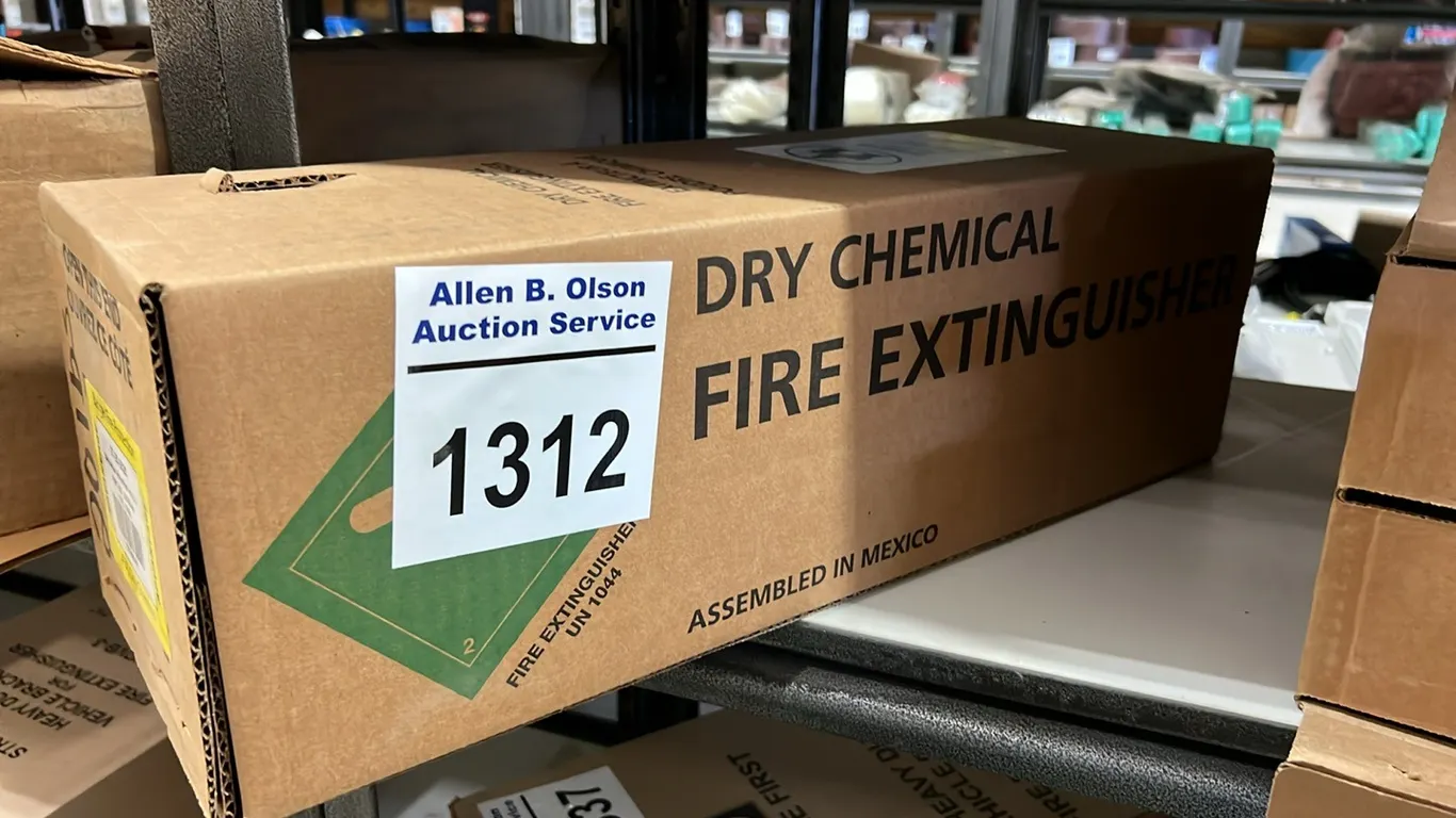 NEW/UNUSED BADGER DRY CHEMICAL FIRE EXTINGUISHER BRACKET NOT INCLUDED