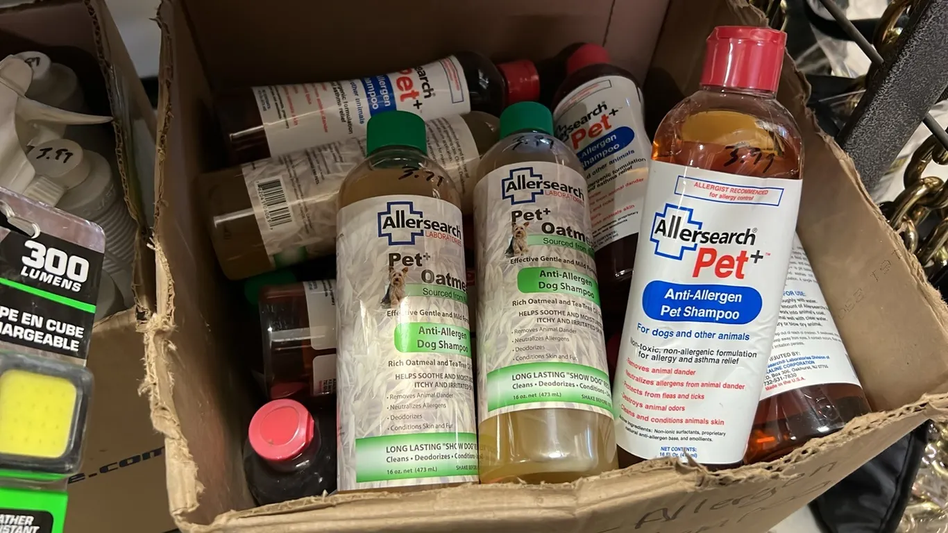 NEW/UNUSED LARGE BOX OF ALLER SEARCH ANTI ALLERGEN PET SHAMPOO