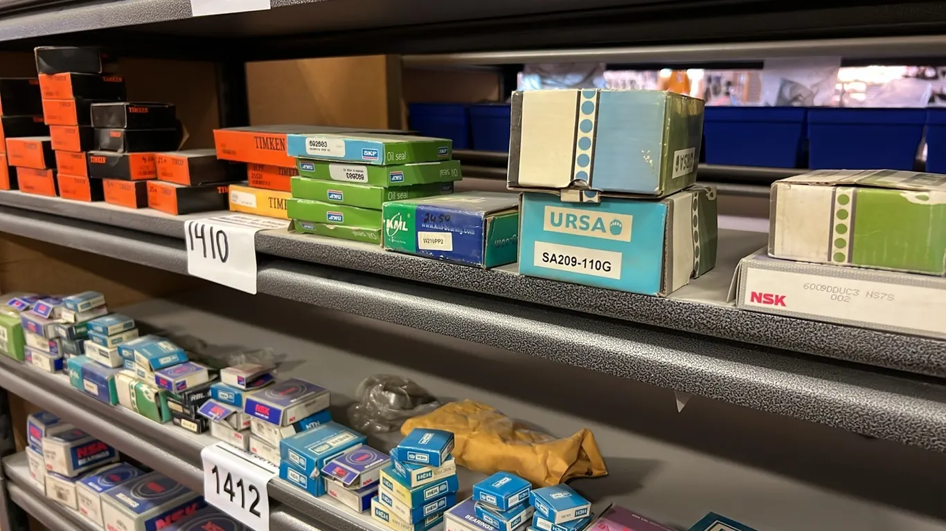 NEW/UNUSED ITEMS ON SHELF