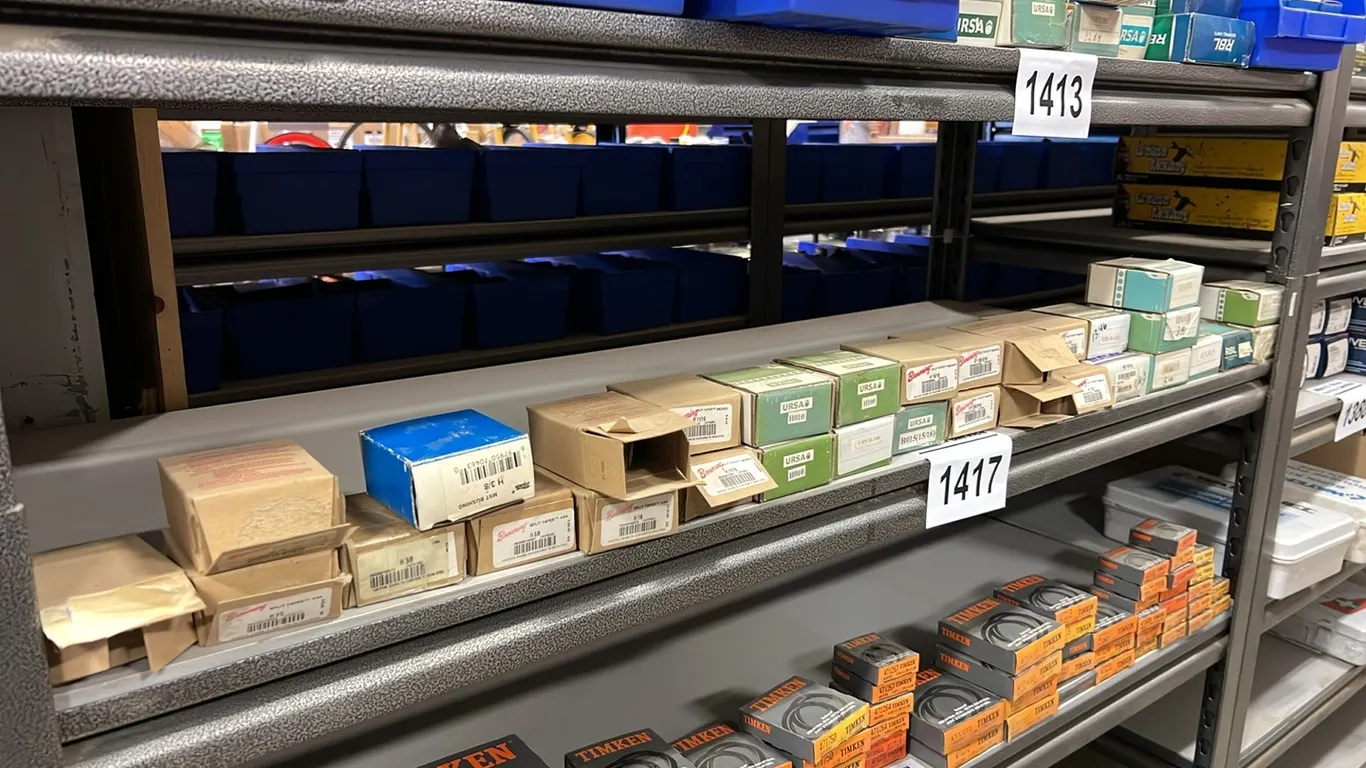 NEW/UNUSED LARGE ASSORT OF SPLIT TAPER BUSHINGS
