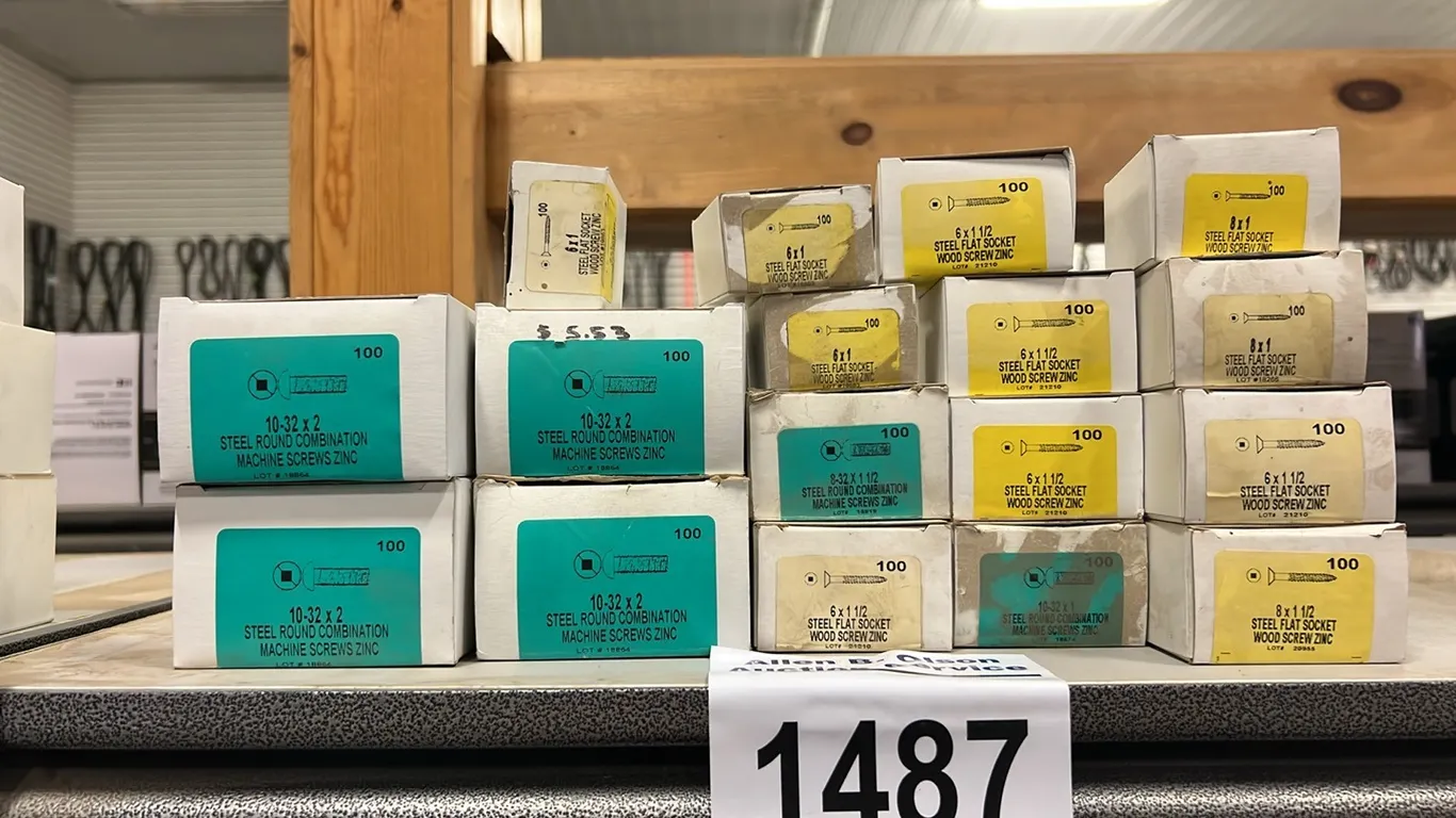 ASSORTMENT OF NEW/UNUSED MACHINE SCREWS & WOOD SCREWS