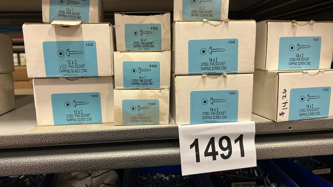 LARGE ASSORTMENT OF NEW/UNUSED MACHINE SCREWS