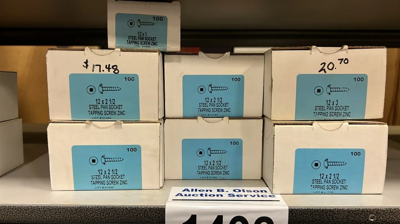 LARGE ASSORTMENT OF NEW/UNUSED MACHINE SCREWS