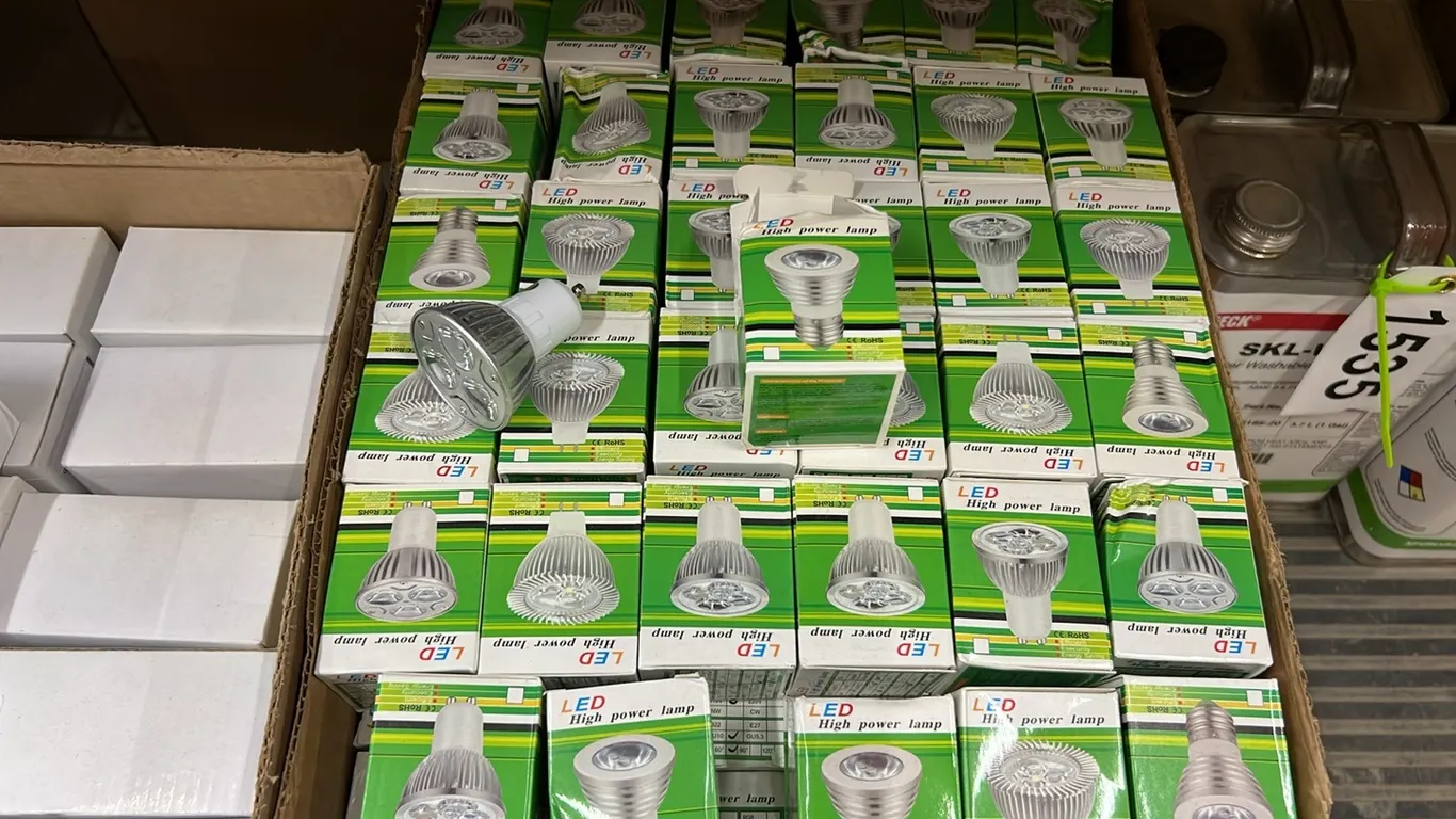 APPROX 210 NEW/UNUSED LED HIGH POWER LAMPS