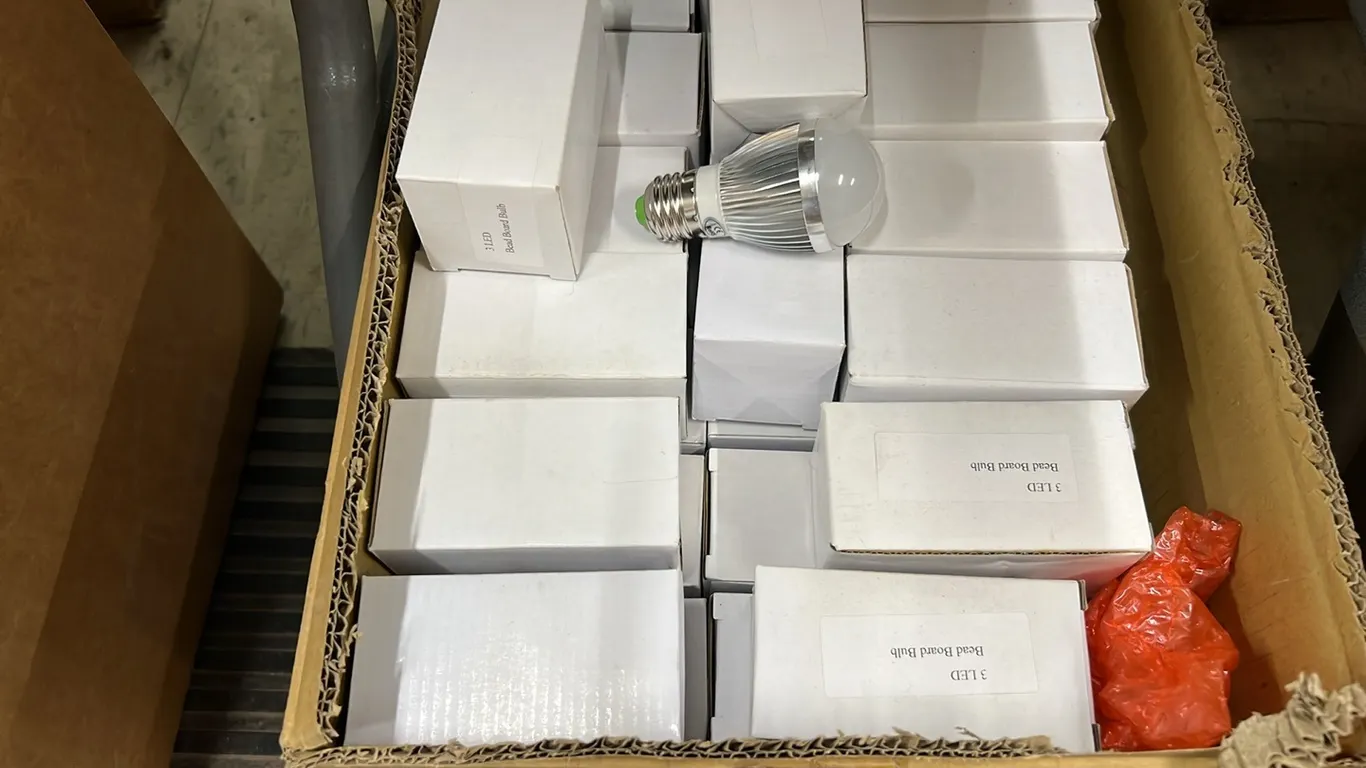 APPROX 60 - NEW/UNUSED LED BEAD BOARD BULBS