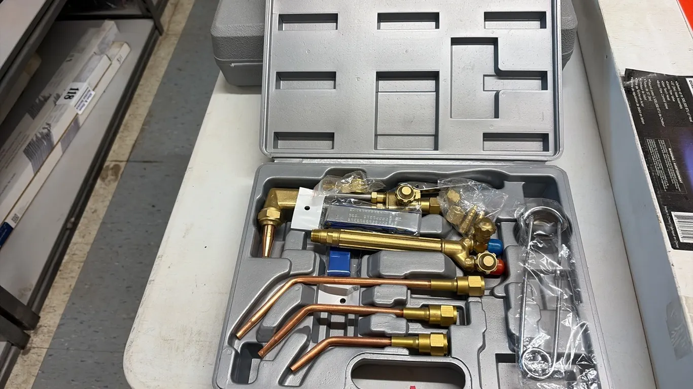 NEW/UNUSED OXY/ACCET CUTTING TORCH SET