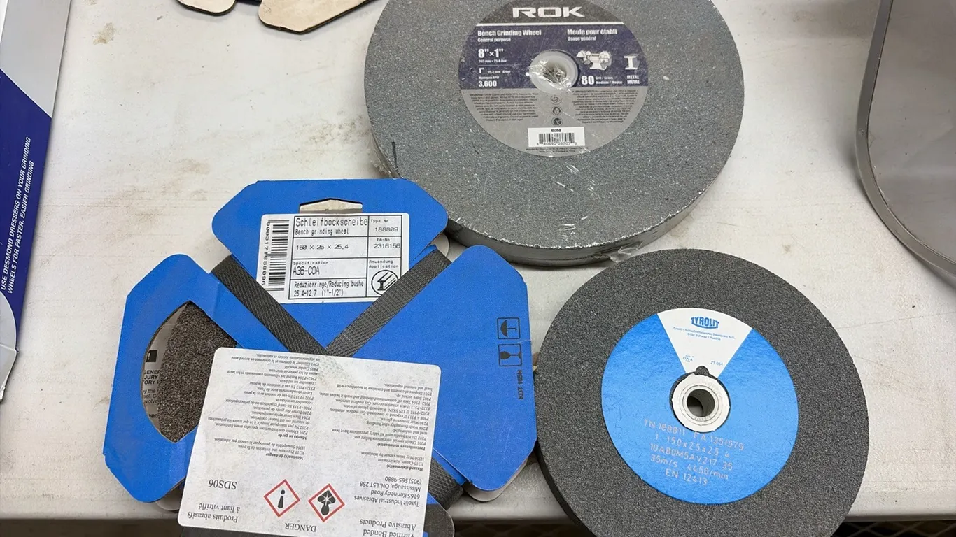 NEW/UNUSED GRINDING WHEEL DRESSING TOOL, 2 - 6" & 1 - 8" BENCH GRINDING WHEEL