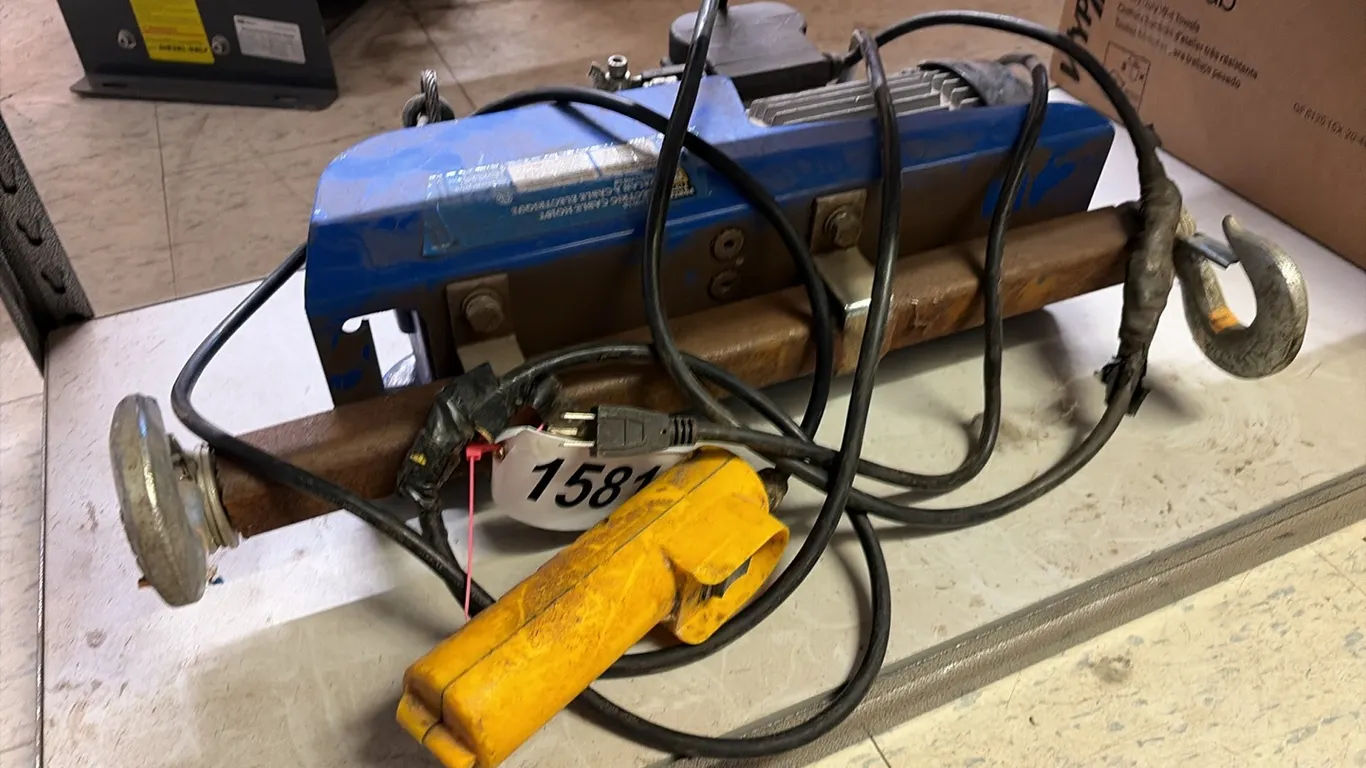 USED POWERFIST 110V 1760 LB WINCH w/ HANGING HARNESS