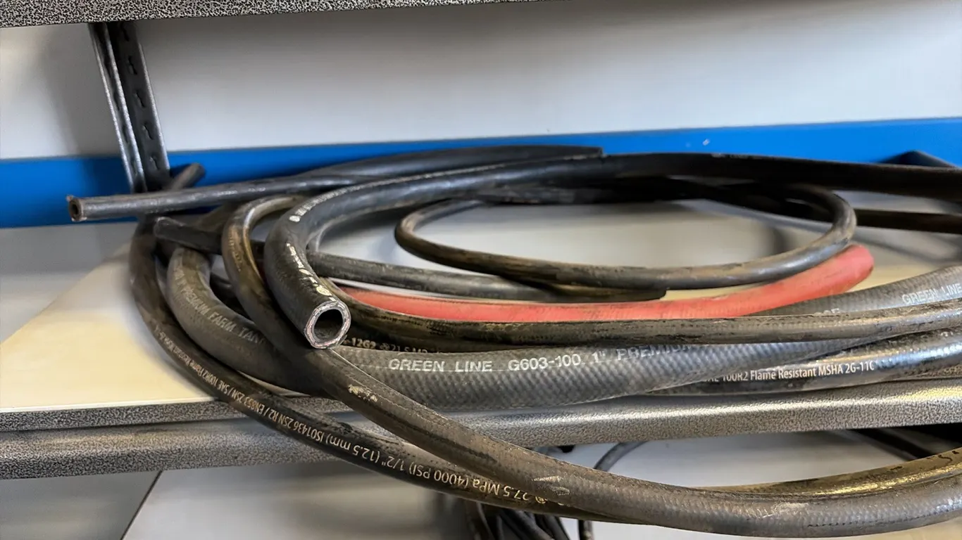 NEW/UNUSED ASSORT OF HEATER HOSE & BRAIDED HYD HOSE - ASSORT SIZES