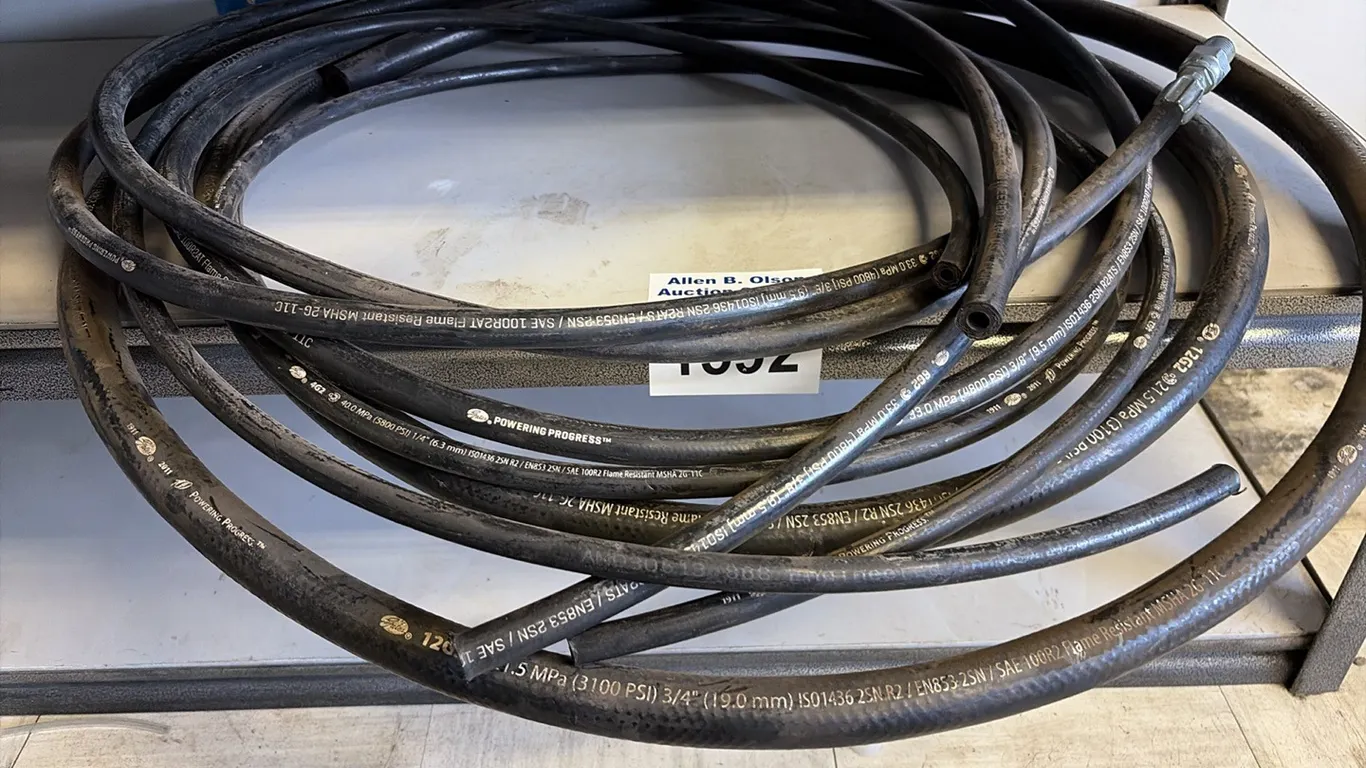 NEW/UNUSED ASSORT OF 3/8" HYD HOSE & LARGER