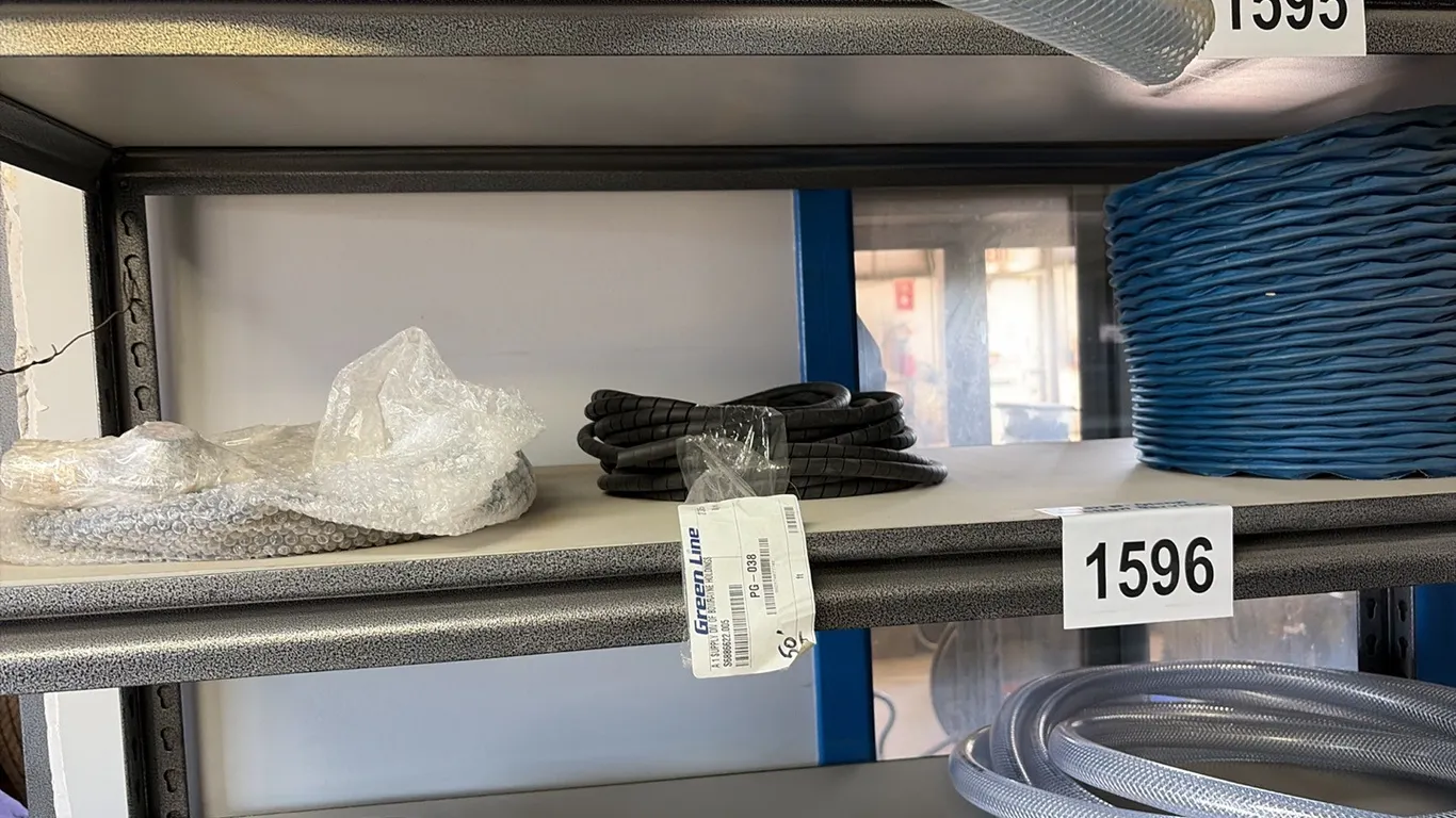 NEW/UNUSED COIL OF PROPANE HOSE w/ ENDS WIRE LOOM & SMALL PIECE OF FLEX HEATER DUCTING