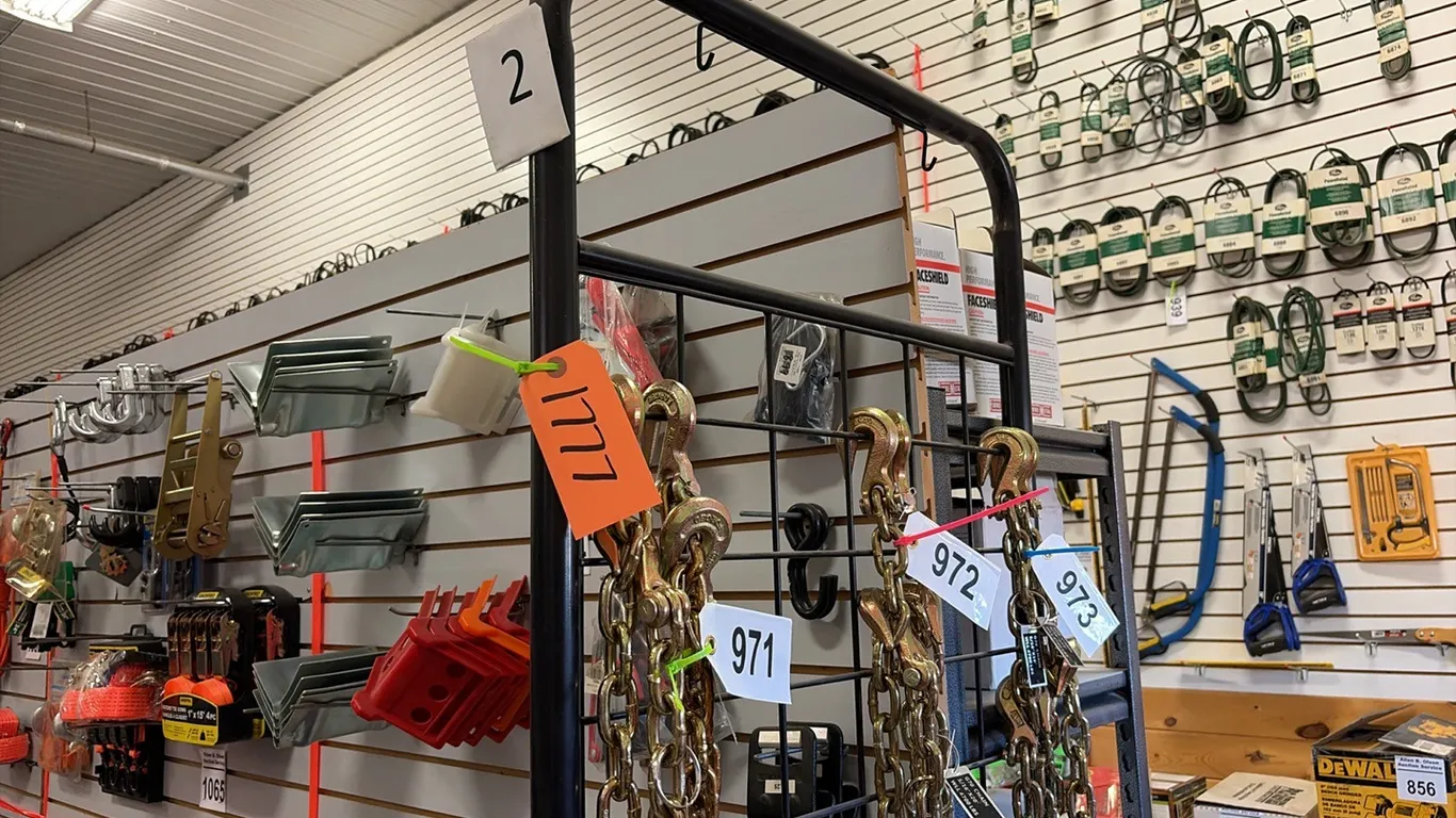 METAL DISPLAY RACK 7"H x 27"L