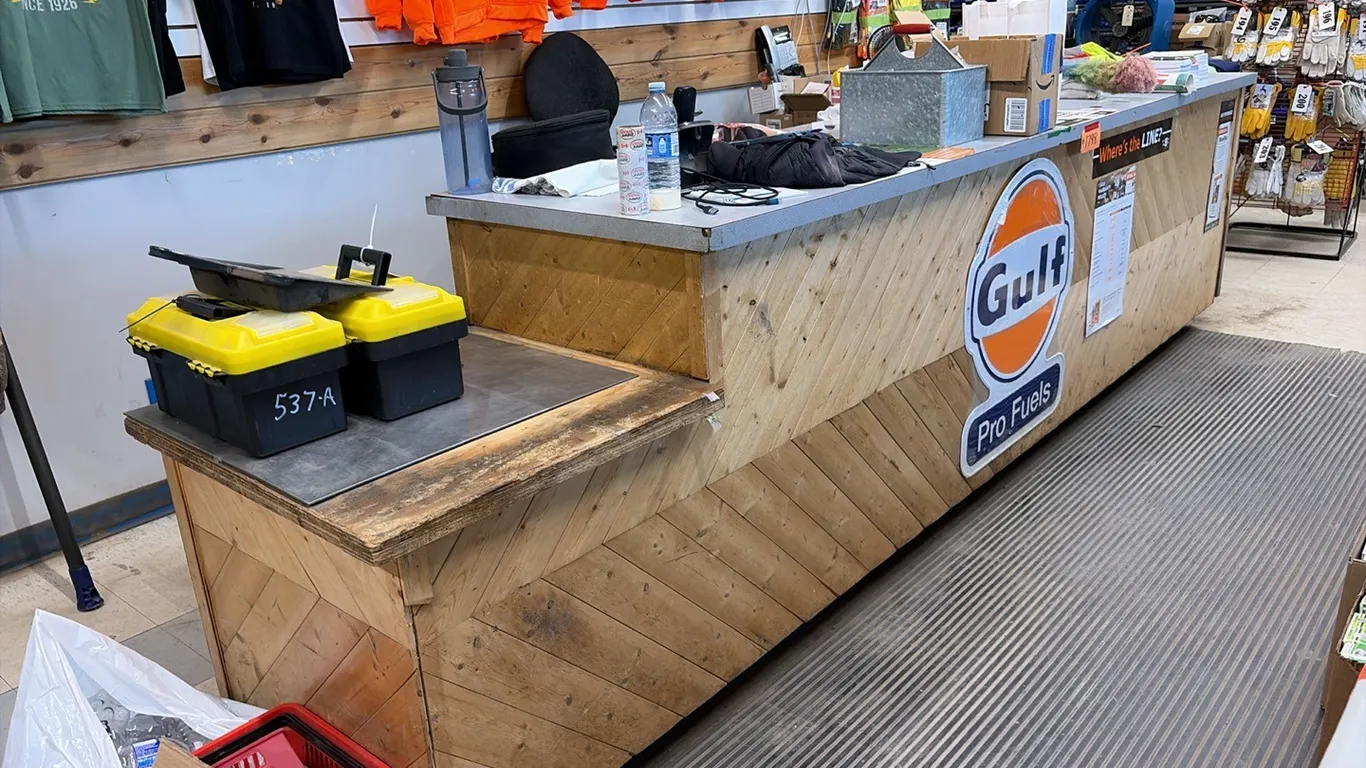 146"L L SHAPED RETAIL COUNTER w/ DRAWERS & SHELVES