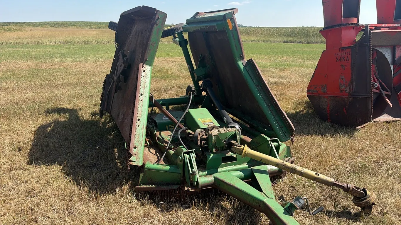 ID 1040 John Deere Rotary Mower Parts