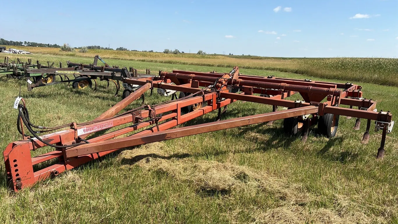 ID 1162 Wil Rich Chisel Plow