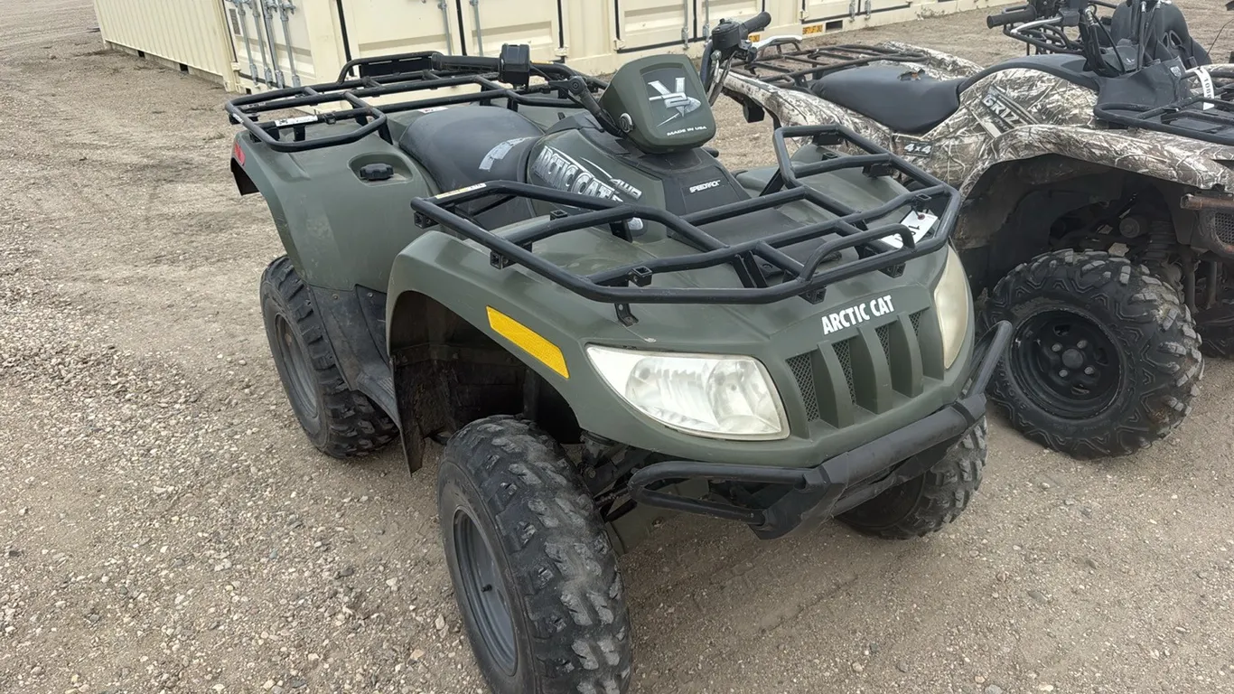 ID 1047 Artic Cat 2006 4-Wheeler