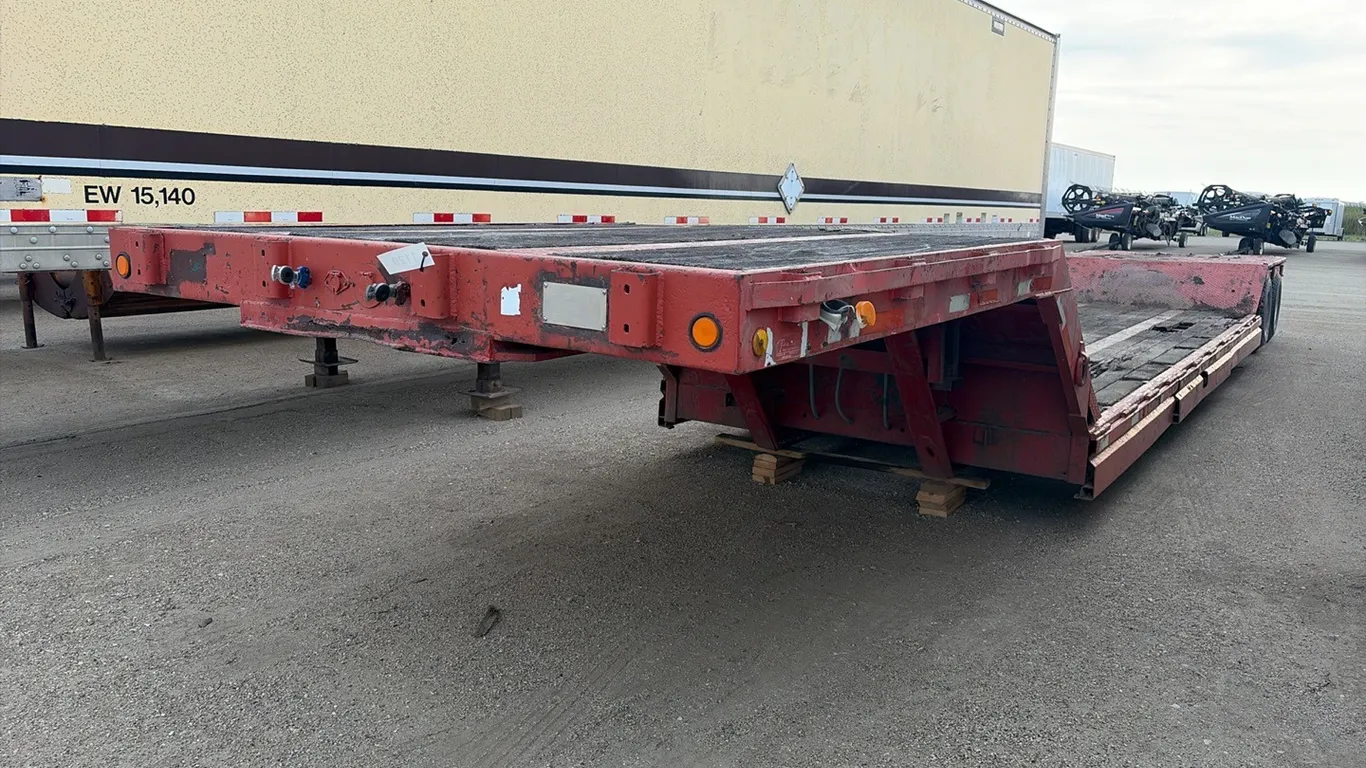 ID 1129 1974 Transcraft Trailer