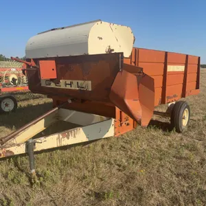 Gehl Feeder Box