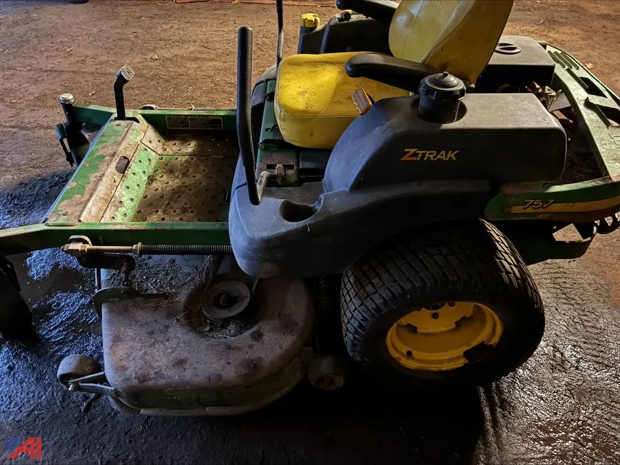 2003 John Deere 757 Zero Turn Mower