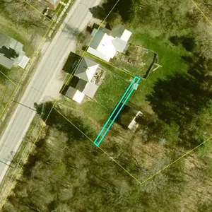 Main St, Dekalb