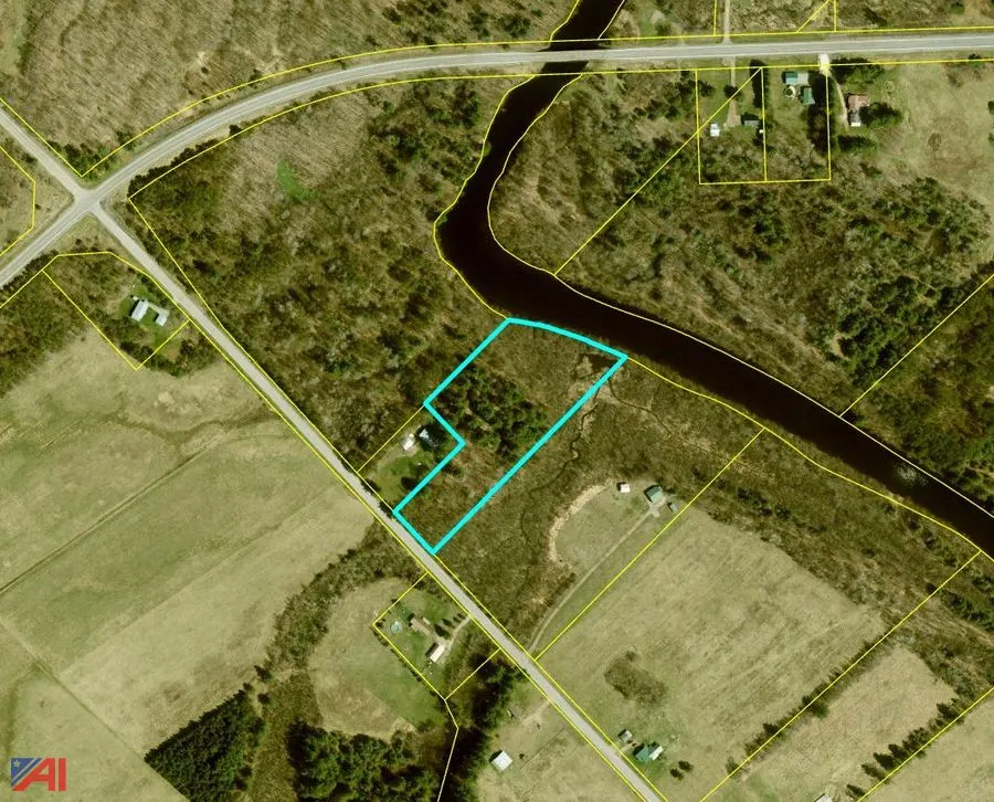 River Rd, Edwards