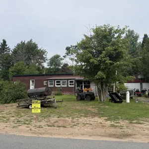 32 Cessna Dr, Fine