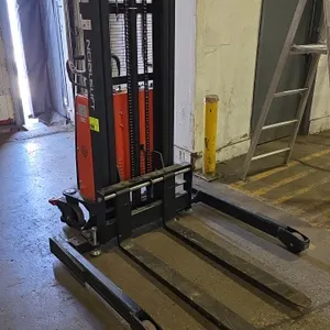 Noble Lift semi-Electric stacker,SPN22-98 serial:25210100424,12-volt