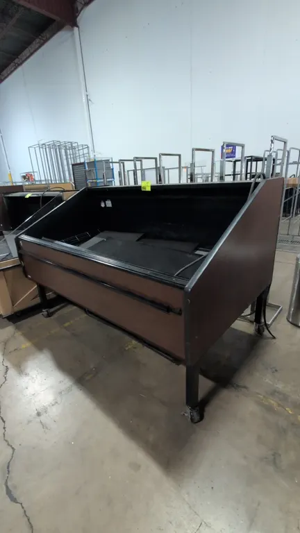 75" Southern CaseArts model FLX (2015), Portable self contained open air cooler, 115V