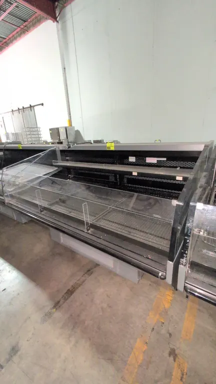 74" Hussmann Q2-SSM-6S (2019), Portable self contained open air cooler, 120V