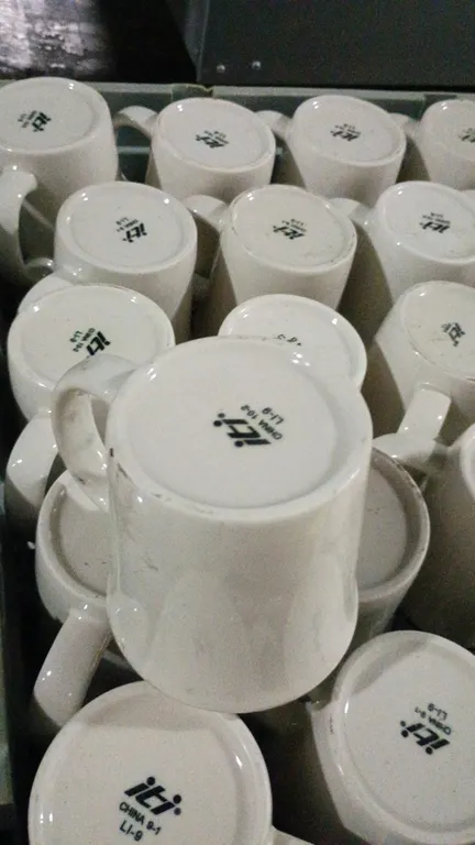 4 Poly Flats Of Porcelain Coffee Cups