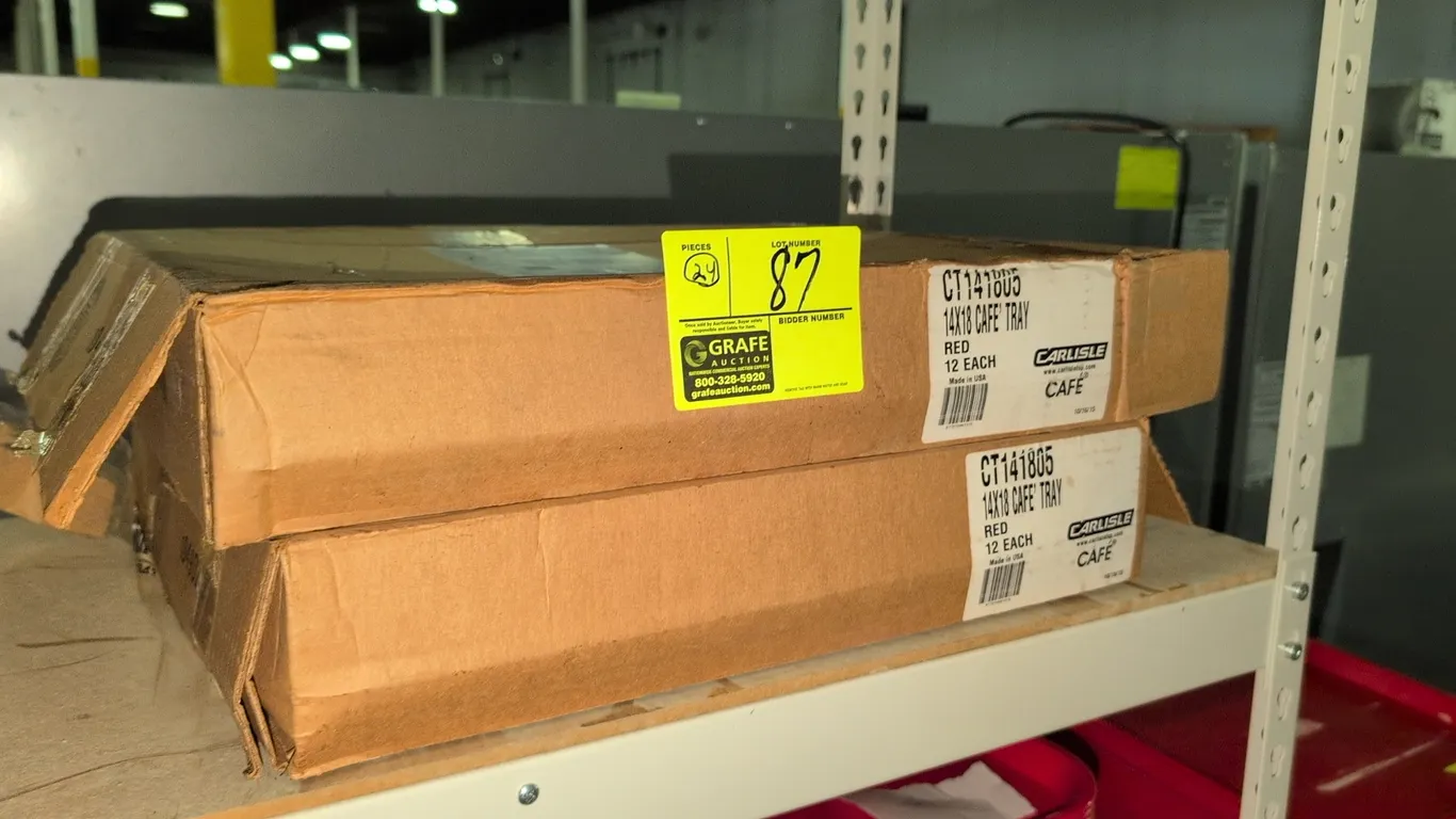 14"x18" Carlisle poly café trays (approximately 24 count)